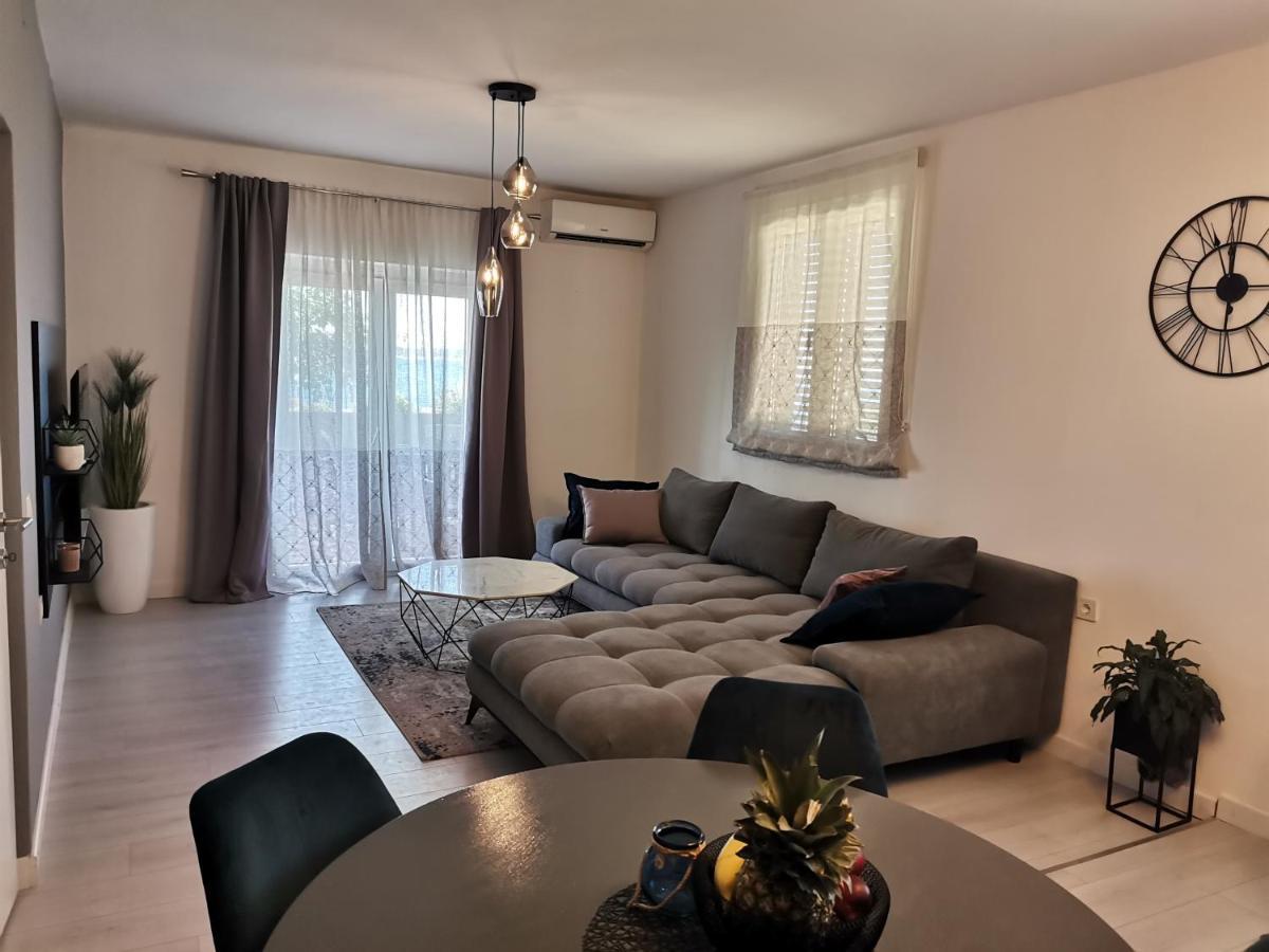Apartmani Darko Ртина Екстериор снимка