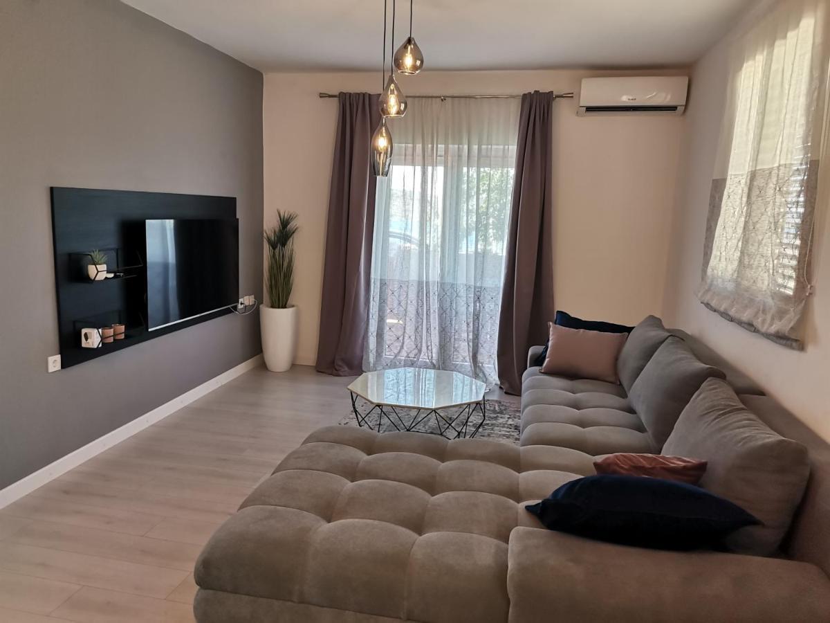 Apartmani Darko Ртина Екстериор снимка