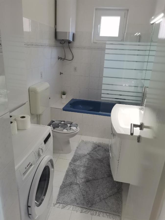 Apartmani Darko Ртина Екстериор снимка