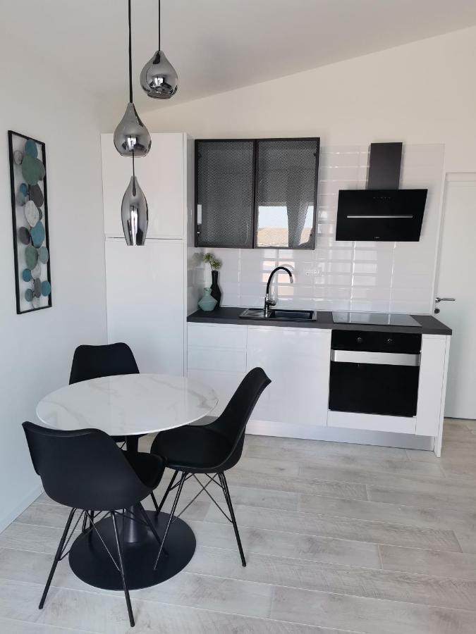 Apartmani Darko Ртина Екстериор снимка