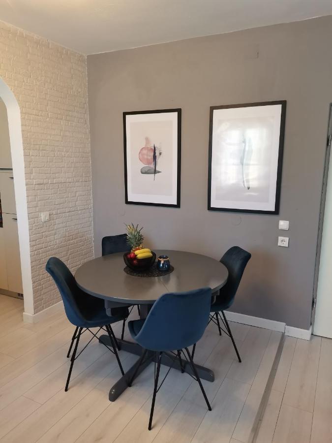 Apartmani Darko Ртина Екстериор снимка