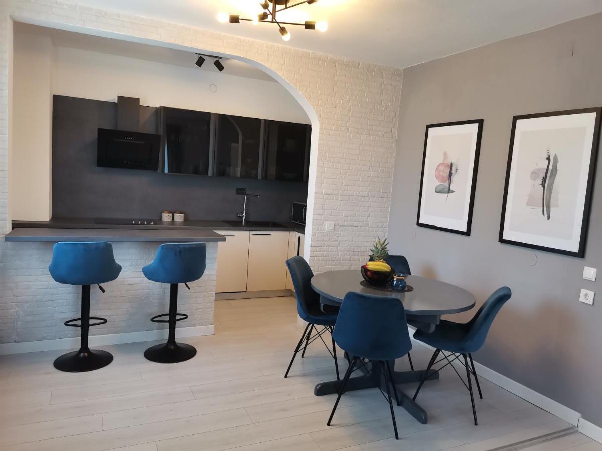 Apartmani Darko Ртина Екстериор снимка
