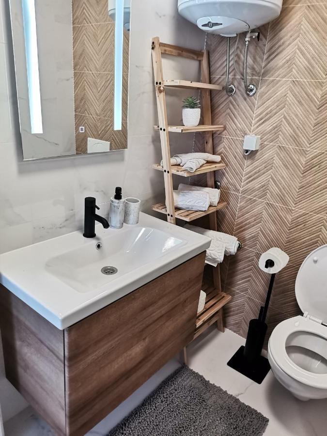 Apartmani Darko Ртина Екстериор снимка